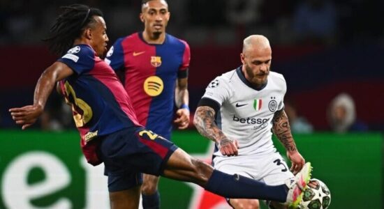Ndeshje e çmendur! Barca dhe Inter ndahen baras, gjithçka vendoset në Milano