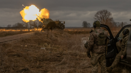 “Fjalët e Putinit nuk besohen” – Rusia vazhdon sulmet në Ukrainë pavarësisht shpalljes së armëpushimit