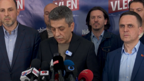(VIDEO) Krerët e VLEN-it: Arben Taravari u vetëpërjashtua!