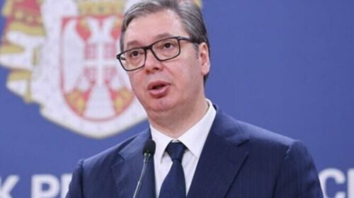 Vuçiq “injoron” BE-në, nuk tërhiqet nga vendimi: Më 9 maj do të jem në paradën e ushtrisë në Moskë me ftesë të Putin