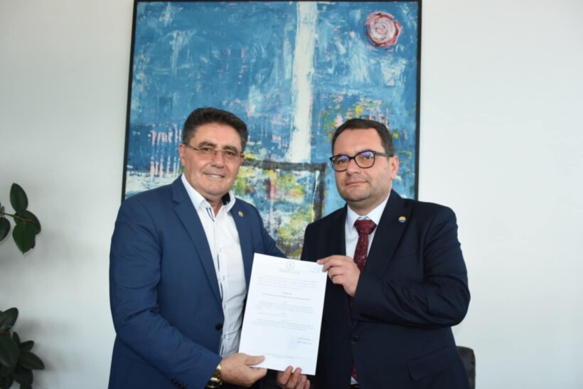 Prof. Dr. Kushtrim Ahmeti zgjidhet dekan i ri në Fakultetin Filozofik të UT-së