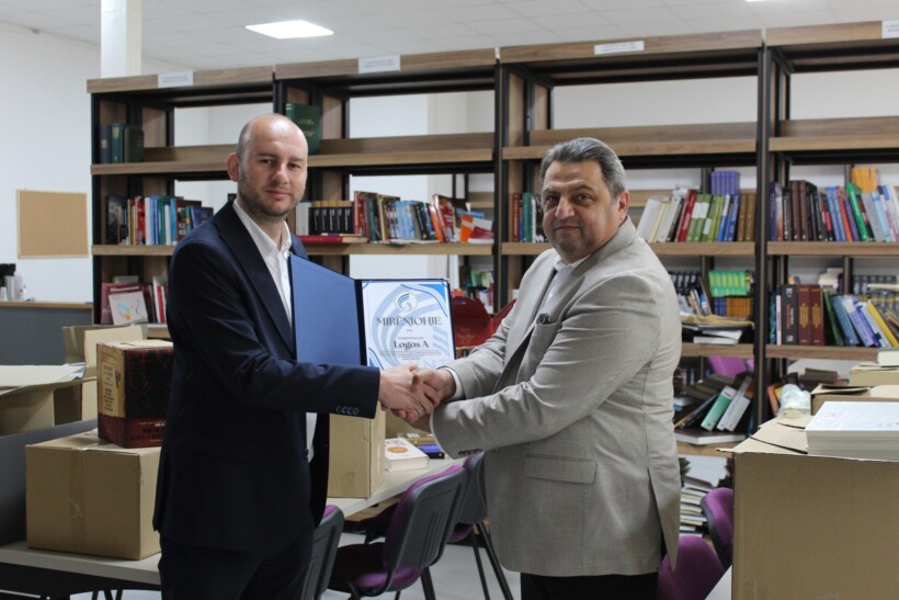 Logos – A dhuron 700 libra për UNT – literaturë bashkëkohore për studentetët dhe stafin akademik
