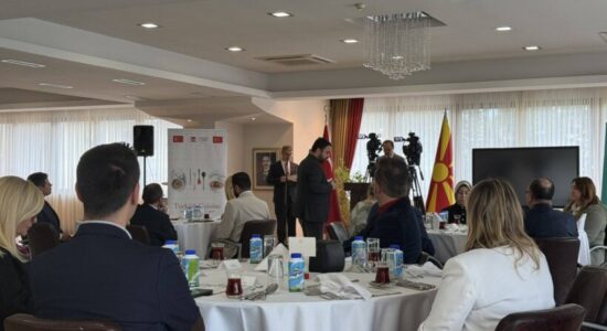 Kuzhina tradicionale turke: Ushqim i shëndetshëm dhe qëndrueshmëri mjedisore