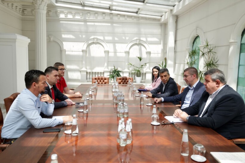 Mickoski dhe Mexhiti: Pagesat e prapambetura në Inspektoratin e Gjuhëve do të realizohen