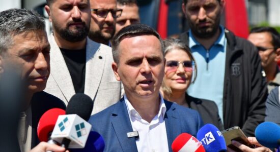(VIDEO) Ujësjellësi në lagjet e Tetovës, Kasami: Investim i rëndësishëm