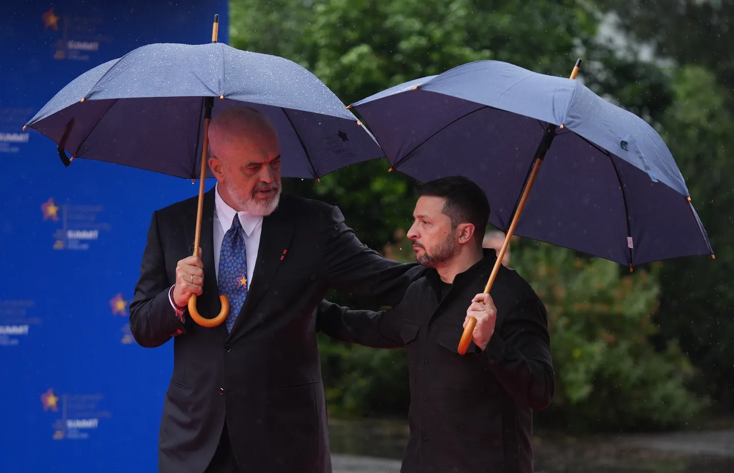 Zelensky telefonon Ramën: E informova për sulmet ruse mbi Ukrainë