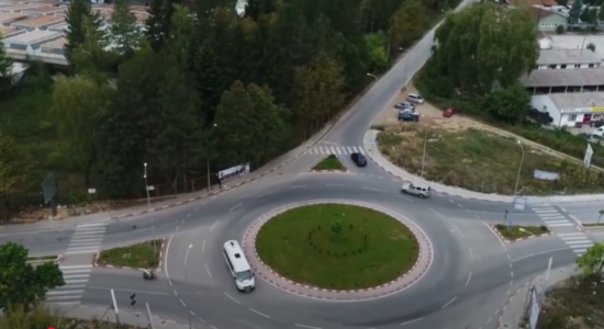 (VIDEO) Dy të tretat e komunave nuk e përmbushin standardin e gjelbërimit