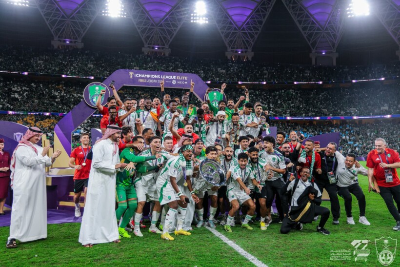 Ezgjan Alioski në histori, bëhet shqiptari i parë që fiton AFC Champions League!