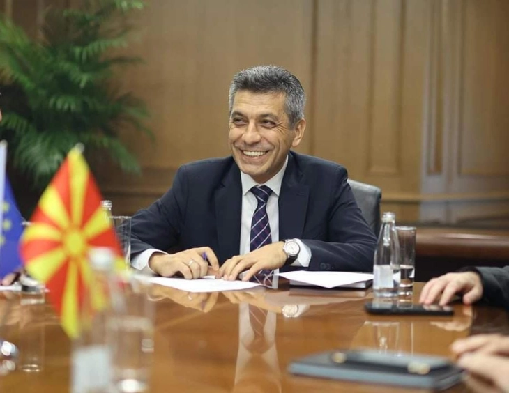 Mexhiti në fillimin e rikonstruimit dhe zgjerimit të rrjetit të ujësjellësit në Tetovë