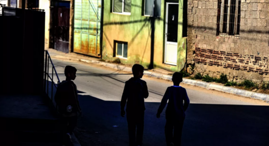 (VIDEO) UNICEF: 40% e fëmijëve në RMV jetojnë në varfëri shumëdimenzionale