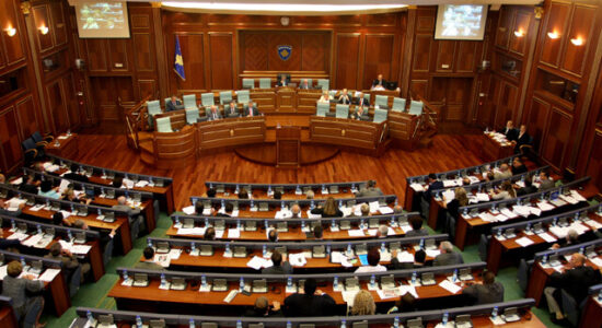 Tentativa e 12-të për zhbllokim të Kuvendit të Kosovës, kundërshtohet propozimi i Abdixhikut për qeveri tranzicioni