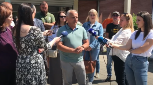 (VIDEO) Mbetën pa paga, protesojnë të punësuarit në kopshtin zoologjik
