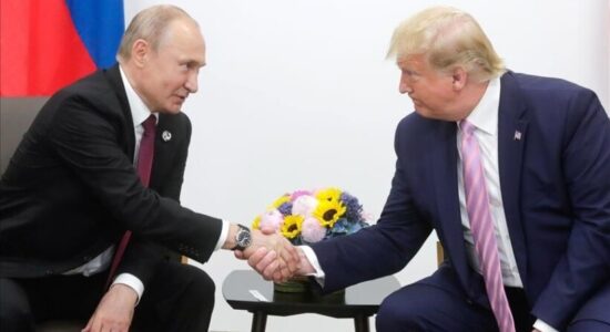 Telefonatë 2-orëshe Putin-Trump: Diskutohen armëpushimi dhe zgjidhja e konfliktit