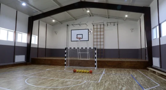 Qeveria vendos për ndërtimin e sallave sportive dhe rikonstruimin e shkollave