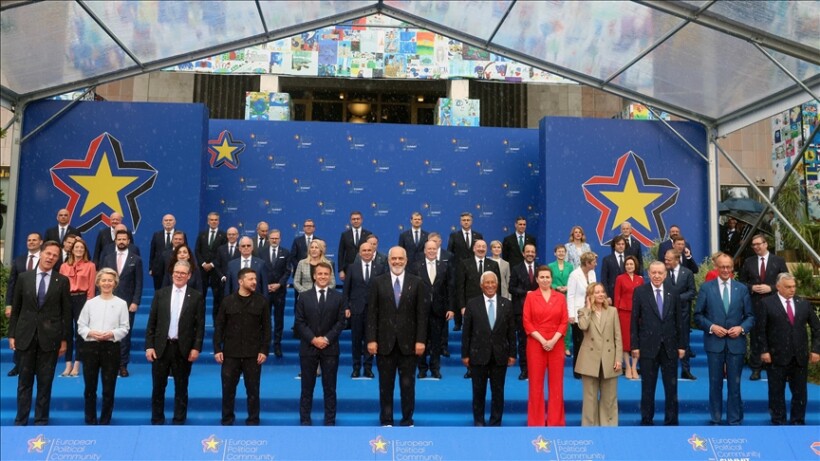 (VIDEO) Samiti i liderëve – Tirana mblodhi liderët europian, Rama tërhoqi vëmendjen me pritjen që u bëri