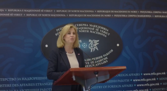 Meinl-Reisinger: Evropa duhet të jetë e ndershme dhe të mos vendosë më pengesa në rrugën evropiane të RMV-së