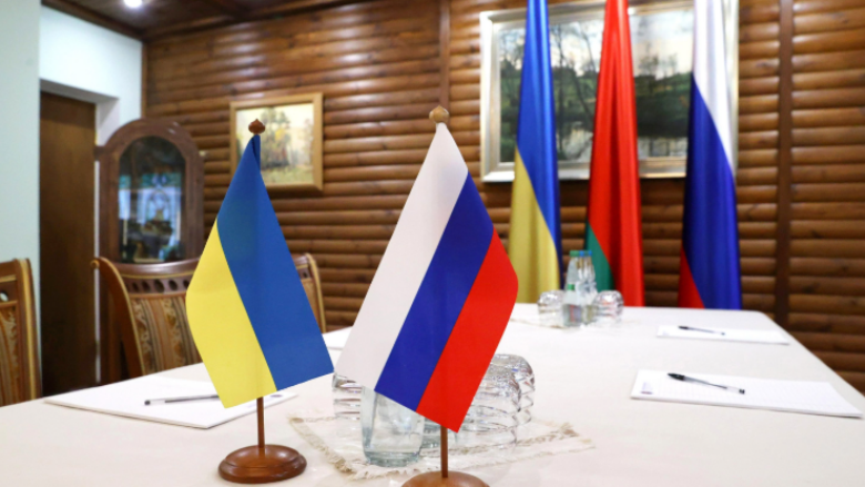 Ukraina akuzon Rusinë për minimin e bisedimeve me një kërkesë të minutës së fundit