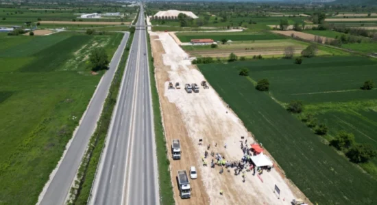 Vendoset gurthemeli për ndërtimin e autostradës Tetovë-Gostivar