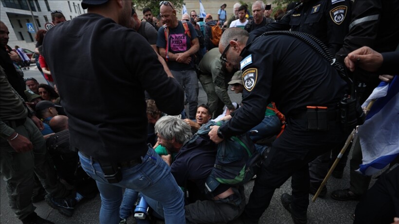 Demonstruesit izraelitë përplasen me policinë në Kuds mes protestave antiqeveritare