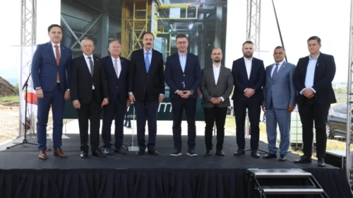 Filloi ndërtimi i fabrikës së “Shahterm” në ZZHTI Shkup, investim fillestar prej 25 milionë eurove dhe 200 vende të punës
