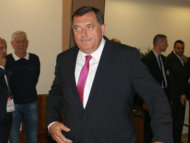 Në Poloni nisin procedurat për t’i ndaluar hyrjen Millorad Dodikut