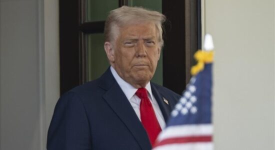 Trump: Marrëveshja kritike për mineralet e Ukrainës “mund” ta pengojë Putinin
