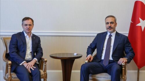Fidan takon në Moskë kreun e delegacionit rus për bisedimet e paqes Rusi-Ukrainë