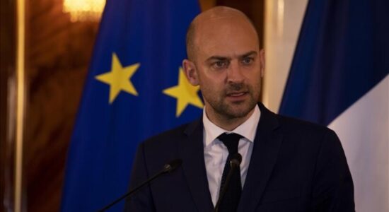 Franca: Kërkesa e Holandës për rishikimin e marrëveshjes së partneritetit BE-Izrael është legjitime