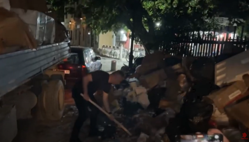 (VIDEO) Arsovska sulmoi Ganiun për ndërtimet ilegale, ai ia ktheu me mbeturina