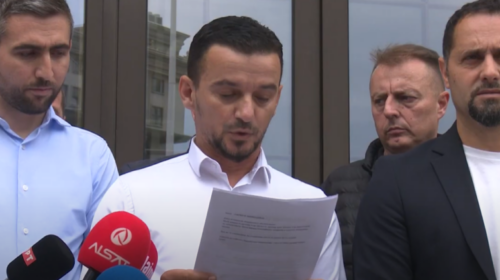 (VIDEO) Të punësuarit në Inspektoratin e Gjuhëve pesë muaj pa rroga