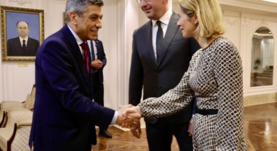 Mexhiti pas takimit me Kallas: Reformat dhe lufta kundër korrupsionit, çelësi për integrimin në BE
