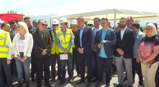 (VIDEO) Mickoski i ashpër me Taravarin: Nuk pranoj bashkëpunim me BDI-në