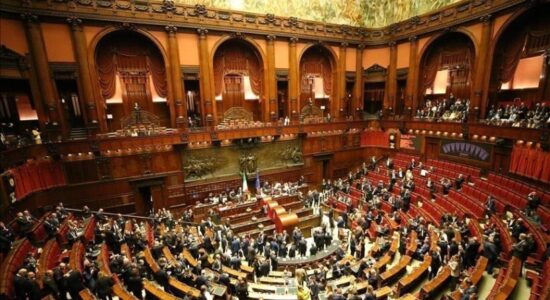 Opozita italiane i bën thirrje qeverisë t’i japë fund “heshtjes bashkëfajtore” ndaj krimeve të luftës izraelite në Gaza