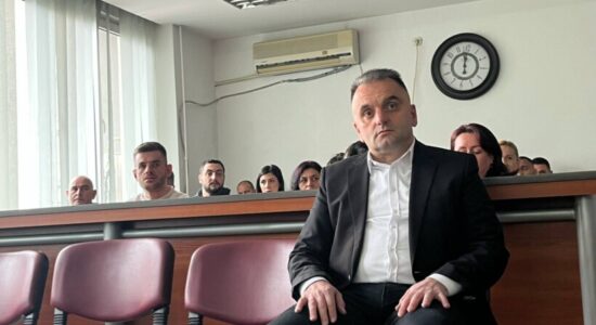 Rigjykimi i spitalit modular, dy drejtorët sërisht dënohen me nga 1 vit e 6 muaj burg