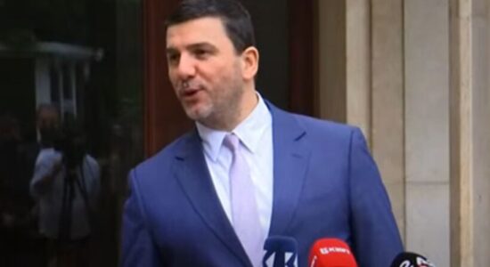 Krasniqi pas takimit me presidenten Osmani: S’ka asnjë risi, nuk pres që Kurti të ndryshojë qëdrim