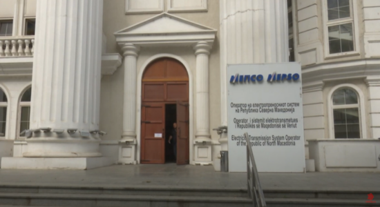 (VIDEO) Gjysma e vendit pati ndërprerje të energjisë elektrike, MEPSO: Janë probleme që ndodhin edhe në vende tjera