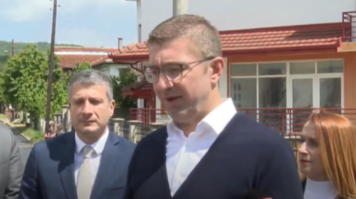(VIDEO) Mickoski nuk tregon se kush do ta zëvendësoj Taravarin
