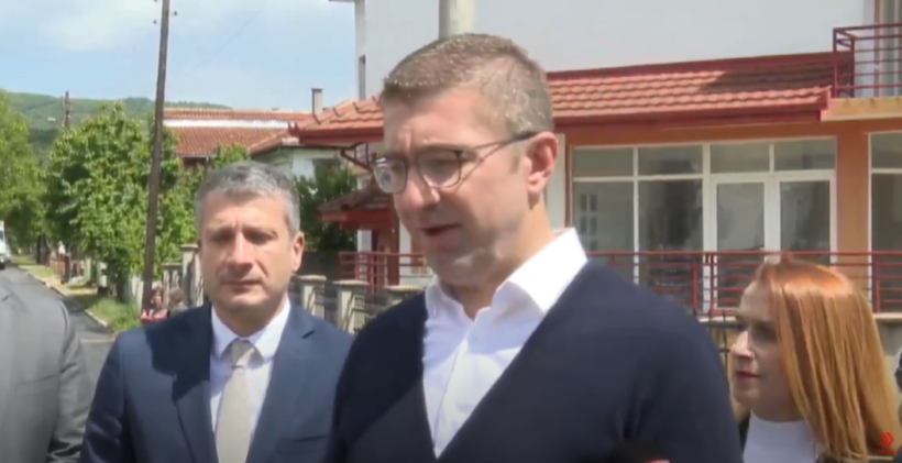 (VIDEO) Mickoski nuk tregon se kush do ta zëvendësoj Taravarin