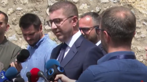 (VIDEO) Mickoski: Ahmeti ka rreth vetes milionerë, prandaj ka humbur!