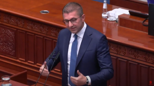 (VIDEO) Mickoski: Do të zgjidhim problemin me shkollën në Norovë, por fajtorë janë edhe prindërit