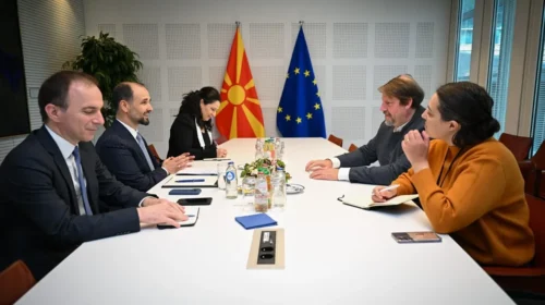 Murtezani në Bruksel takoi raportuesin për RMV-në në PE: Ndryshimet kushtetuese domosdoshmëri për rrugën evropiane