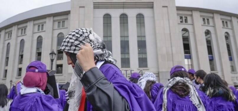 Universiteti i Nju Jorkut i ndalon një studenti diplomën pasi akuzoi SHBA-në për mbështetjen e “gjenocidit” në Gaza
