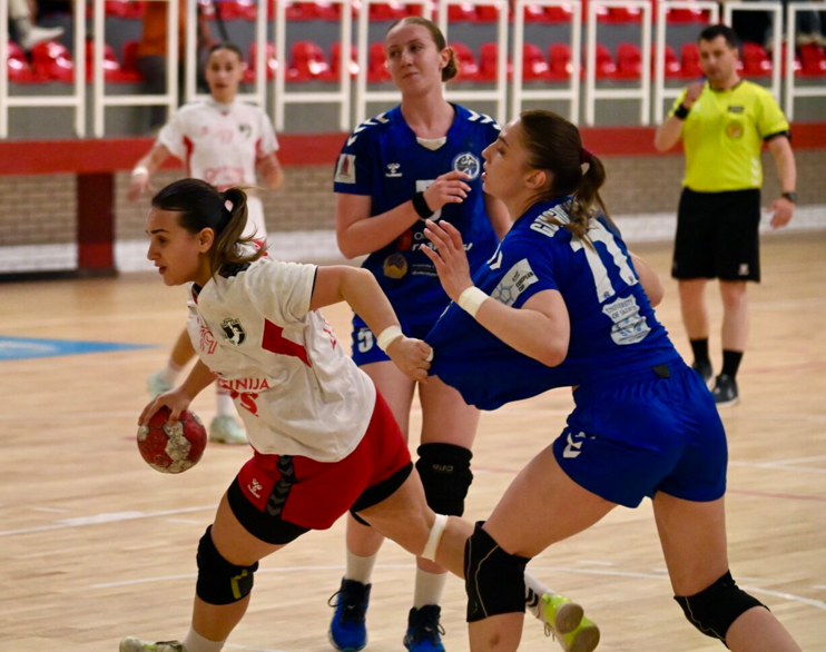 Vajzat e Çairit mposhtin Metalurgun, kualifikohen në finale të Kupës