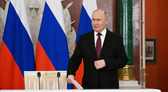 Putin i ofron Ukrainës të rifillojë bisedimet e drejtpërdrejta të paqes në Stamboll