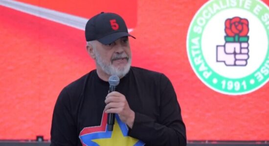 Rama bën parashikimin e zgjedhjeve në Kuç, firmos “memorandumin”: Sa mandate marrim