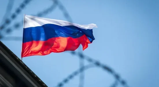 Rusia raporton për sulme ukrainase me dronë, mbyllen katër aeroporte në Moskë