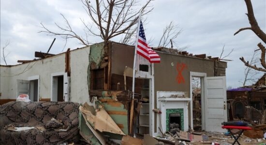 SHBA, të paktën 29 persona humbën jetën nga stuhitë në Kentucky dhe Missouri