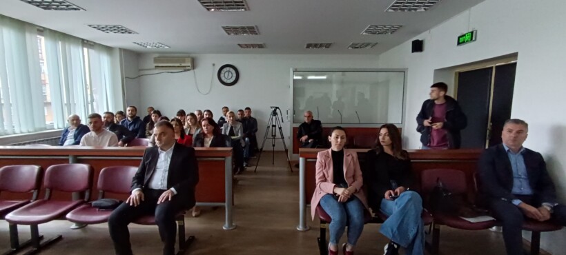 (VIDEO) Djegia e spitalit modular, ish-drejtorët dënohen me nga një vit e gjysëm burg