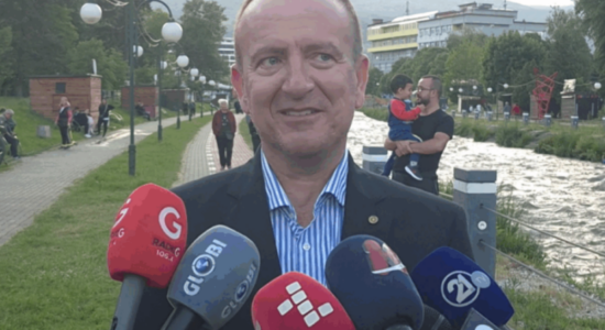 Taravari për partitë e VLEN-it: Para një viti nuk ndaleshin duke ardhur në Gostivar duke mu lutur për ta sjell ndryshimin