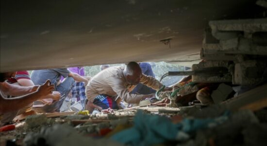 Në sulmet izraelite në Gaza në 10 ditët e fundit janë vrarë 815 palestinezë